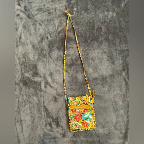 Vera Bradley Yellow Floral Small Purse With Shoulder Strap. Gently Used - Picture 4 of 8
